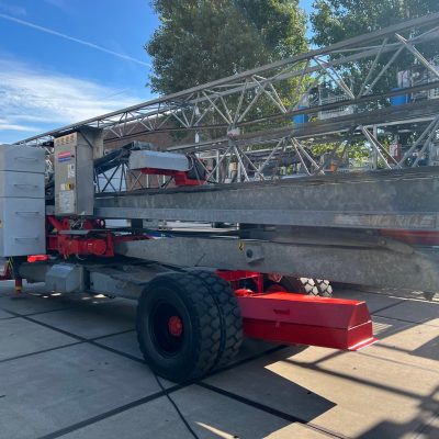 Levering van Vicario bouwkraan bij bouwbedrijf Cas Pronk B.V.