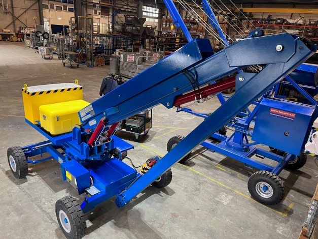 hydraulische elementenstelmachine DINGEMANS-BEHEER