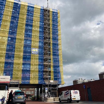 Bouwlift van 34 meter hoog leveren in Beverwijk